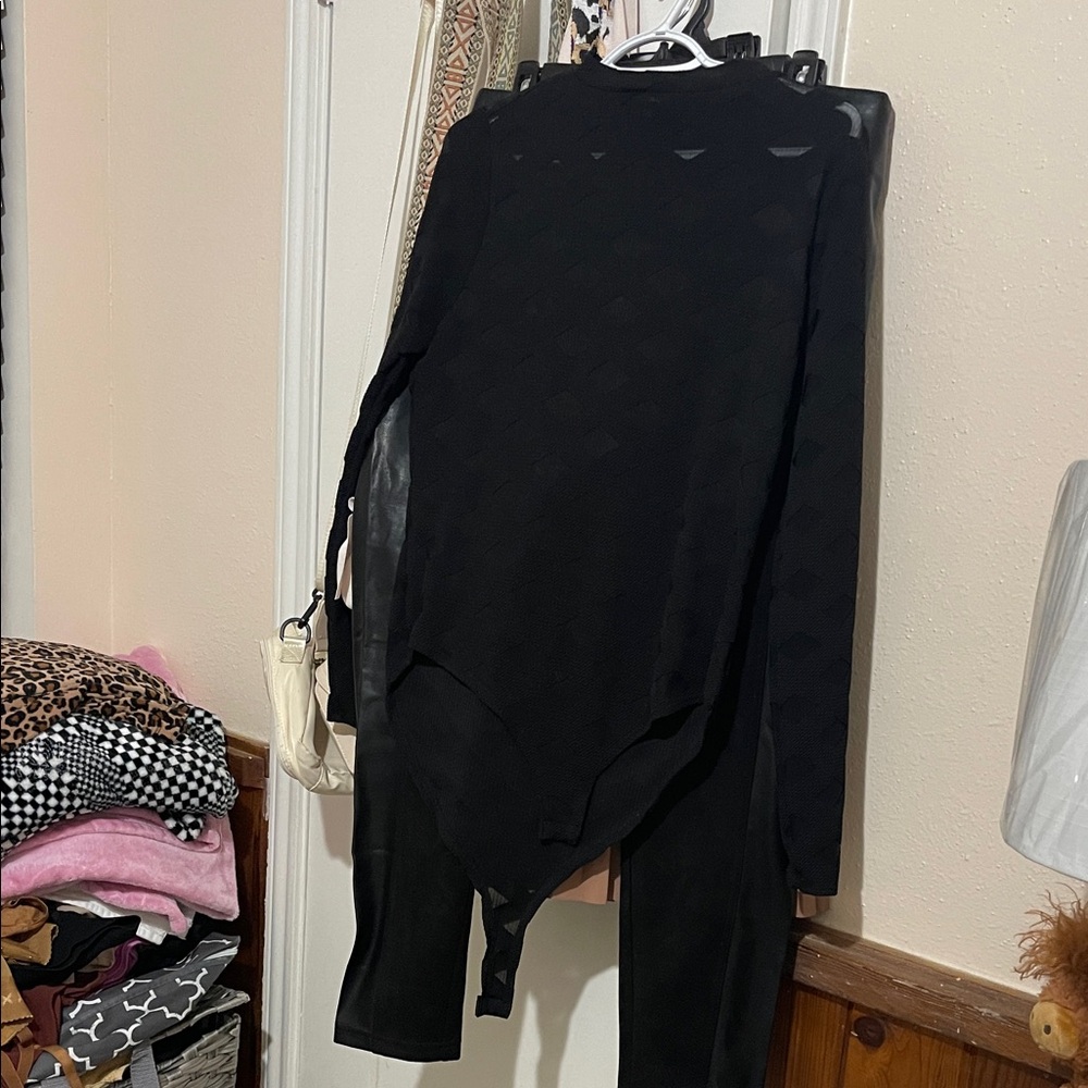 Fashion Nova Elegant Black Long Sleeve Blouse